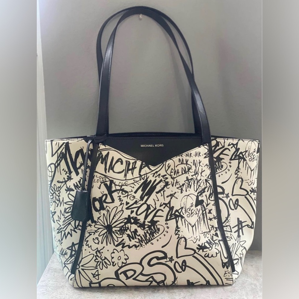 Michael Kors Limited Edition Graffiti Purse